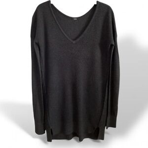 Lululemon The Sweater Life
Heathered Black size 4